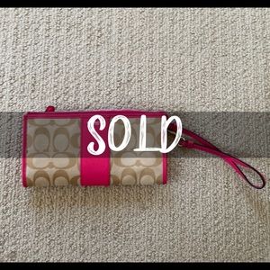 Coach Beige/Fuchsia Signature Canvas and Patent Leather Zip Around Wallet